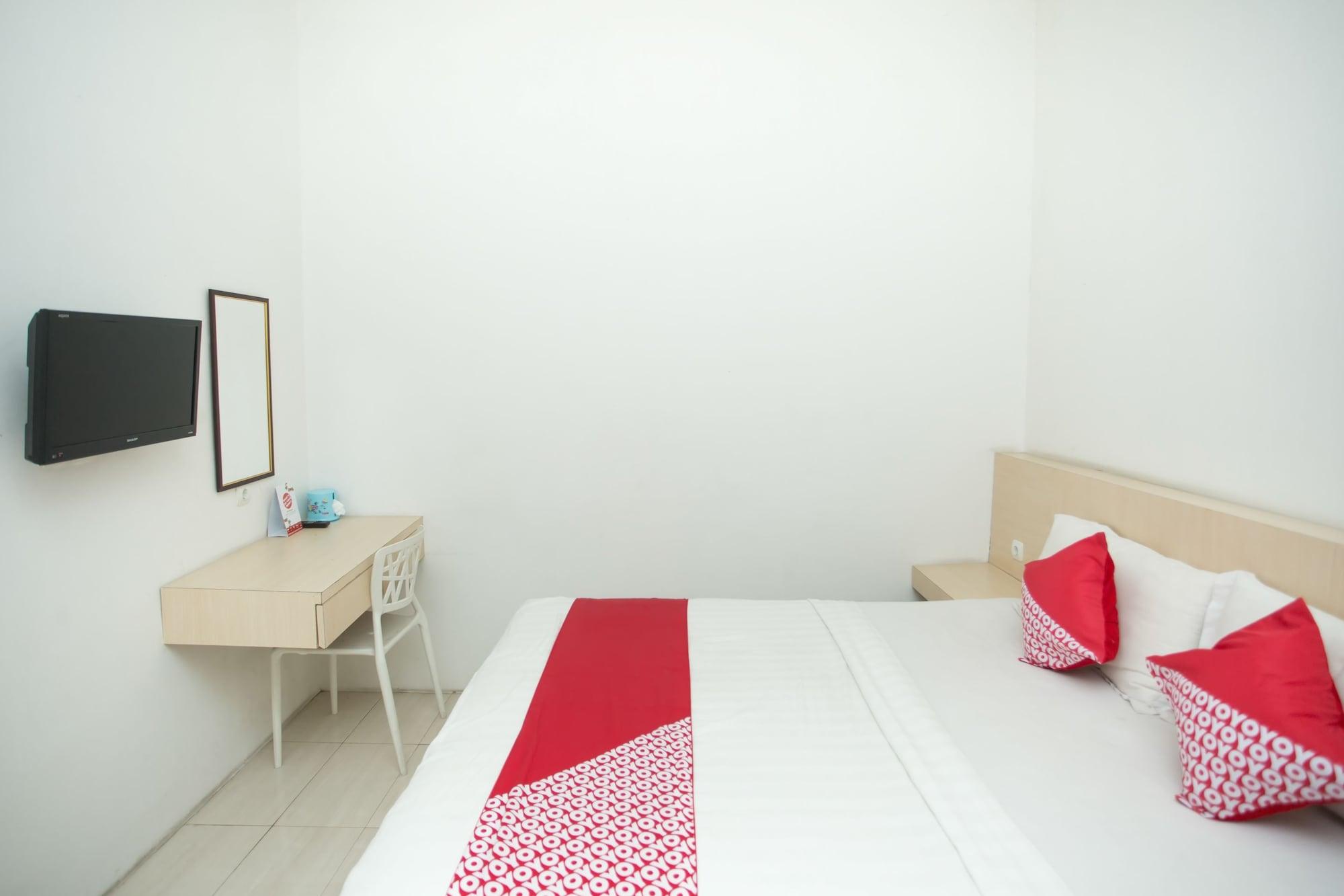 Hotel Oyo 850 Lapan Lapan Banjarmasin  Exterior foto