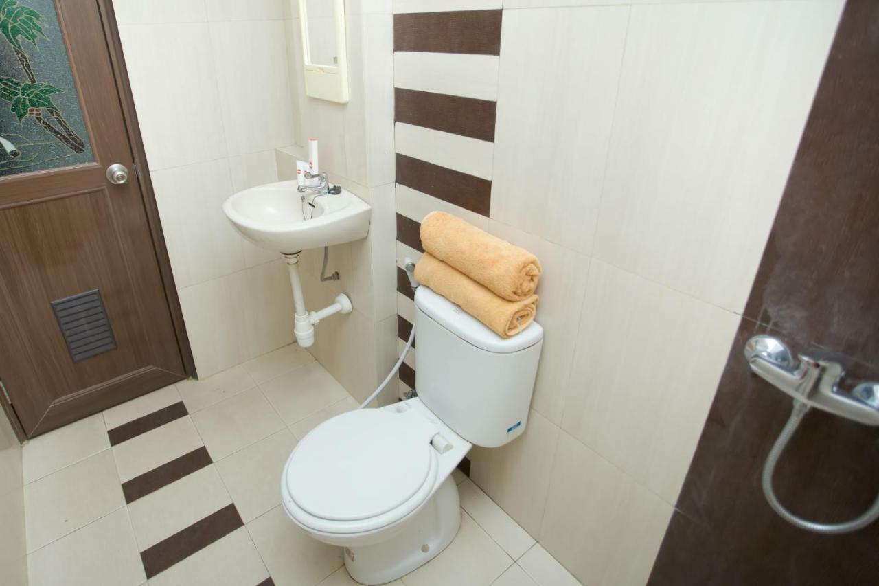 Hotel Oyo 850 Lapan Lapan Banjarmasin  Exterior foto